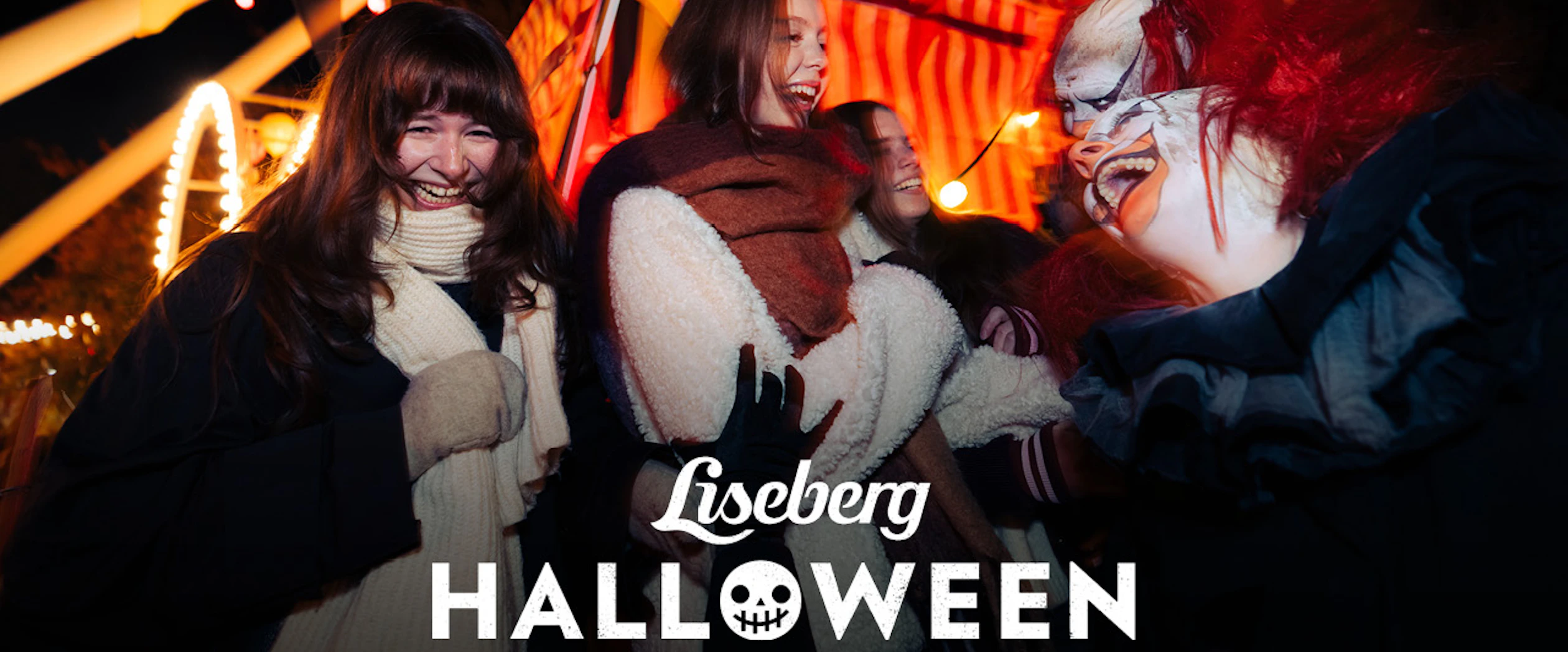 Två clowner skrämmer tre tonårstjejer på Halloween på Liseberg.