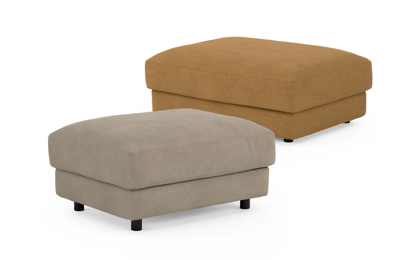 Bild som visar en orange fotpall med låga ben och en beige fotpall med höga ben