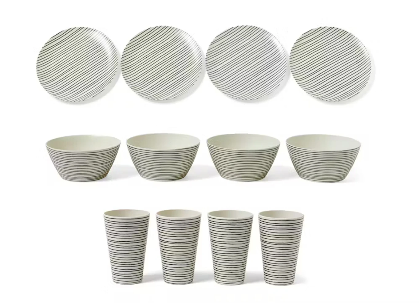 Bild som visar svartvit randiga muggar, tallrikar och skålar