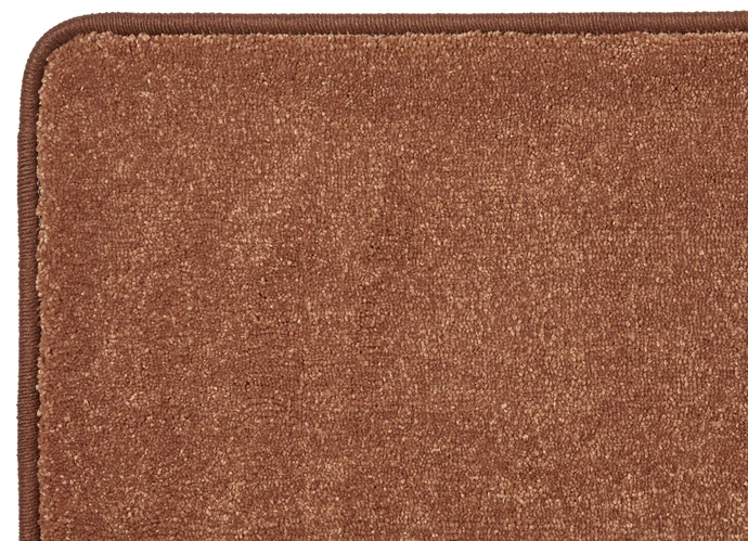 Fusi, Måttbeställd matta, langetterad kant