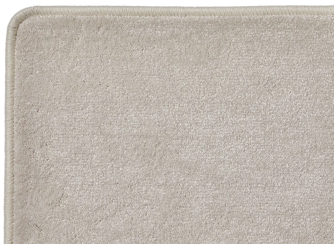 Fusi, Måttbeställd matta vit, langetterad kant. Pris/Kvm