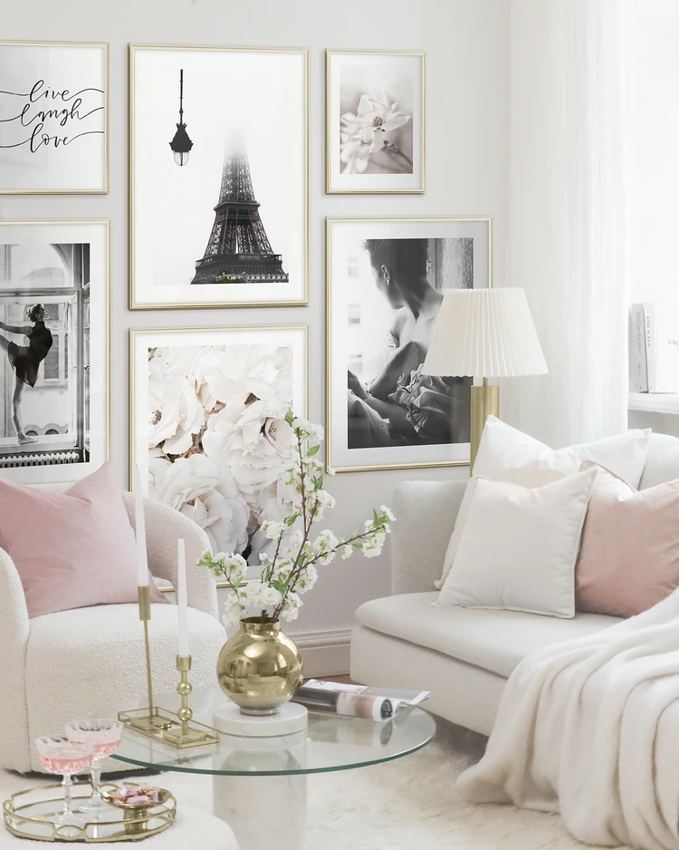 La Vie en Rose - Tavelvägg med guldfärgade ramar - inspiration