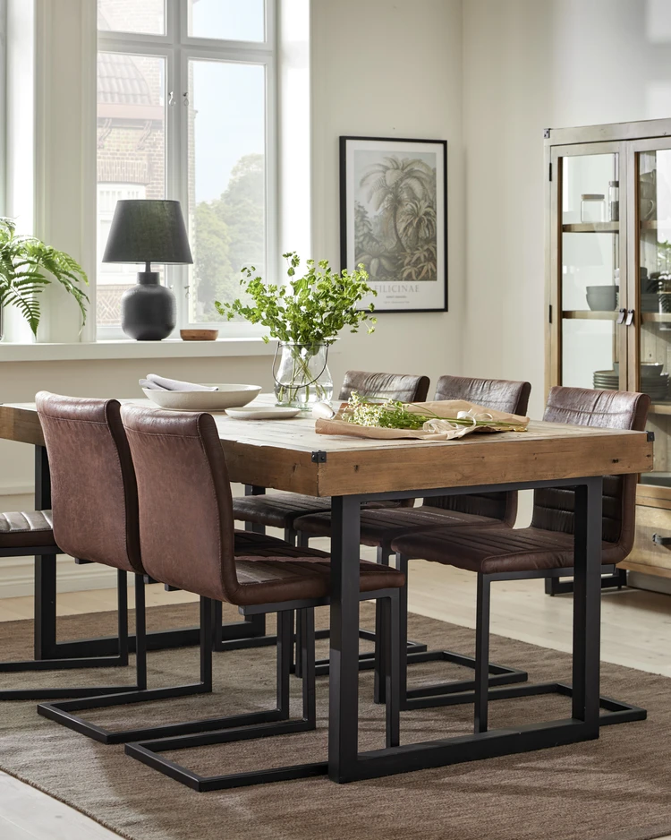 Woodenforge - Matgrupp med 6 stolar Chatham - inspiration