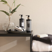 Black & White - Handtvål, doft Orchid & Vanilla, 300 ml - inspiration