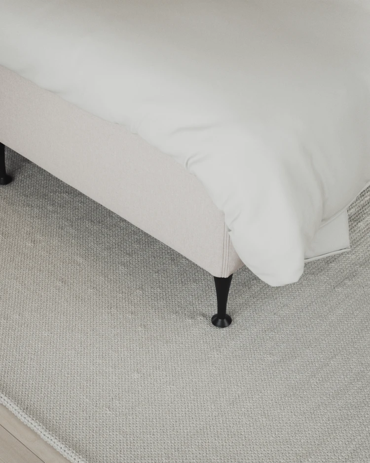 Delux Sense - Kontinentalsäng, enkelsäng 120 cm med bäddmadrass och sängben - inspiration