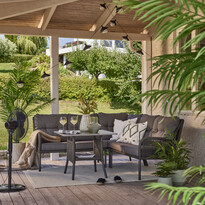 Mallorca - Utegrupp med soffa och bord - inspiration