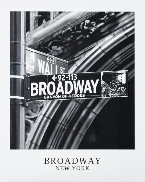 Broadway - Poster, 40x50 cm - Grå