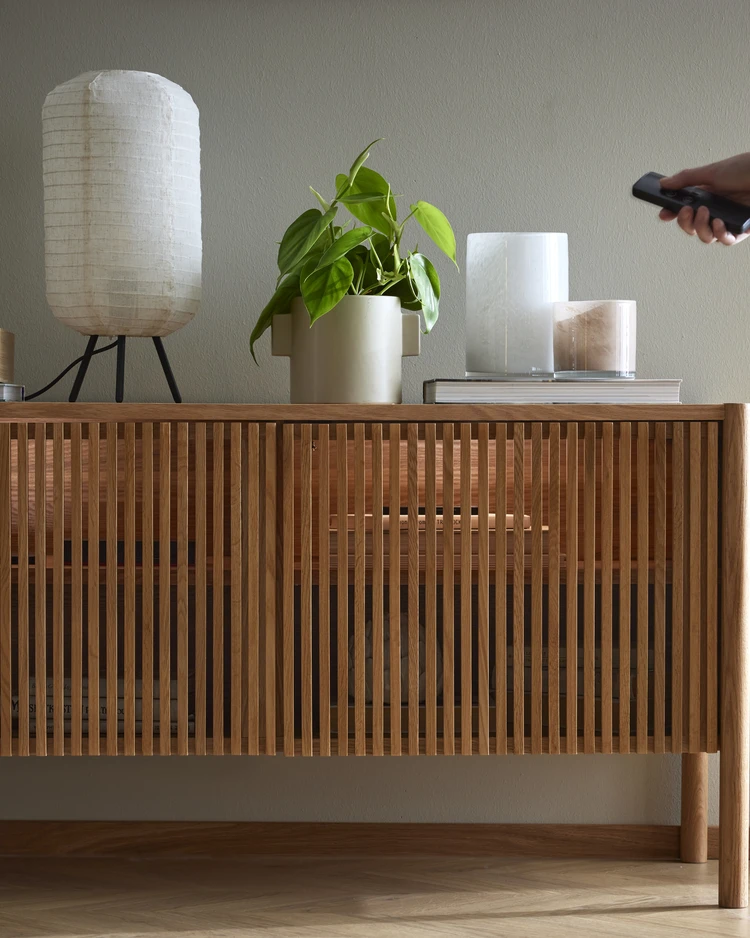 Astrid - Tv-bänk, 165x40x60 cm - inspiration