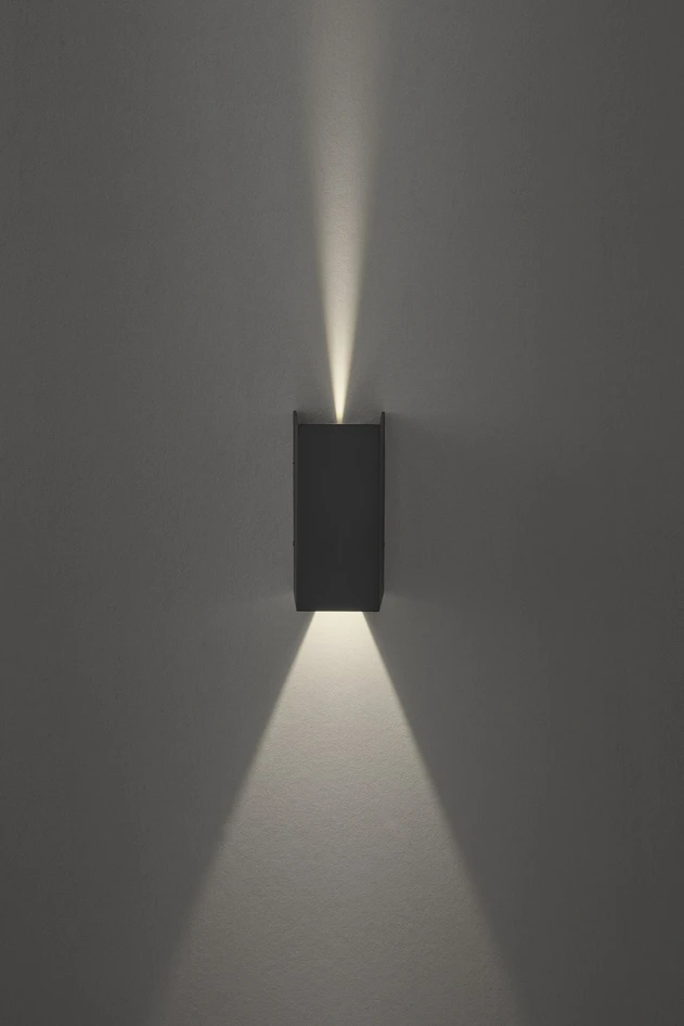 Cremona - Utevägglampa, B8 H17 cm - Grå