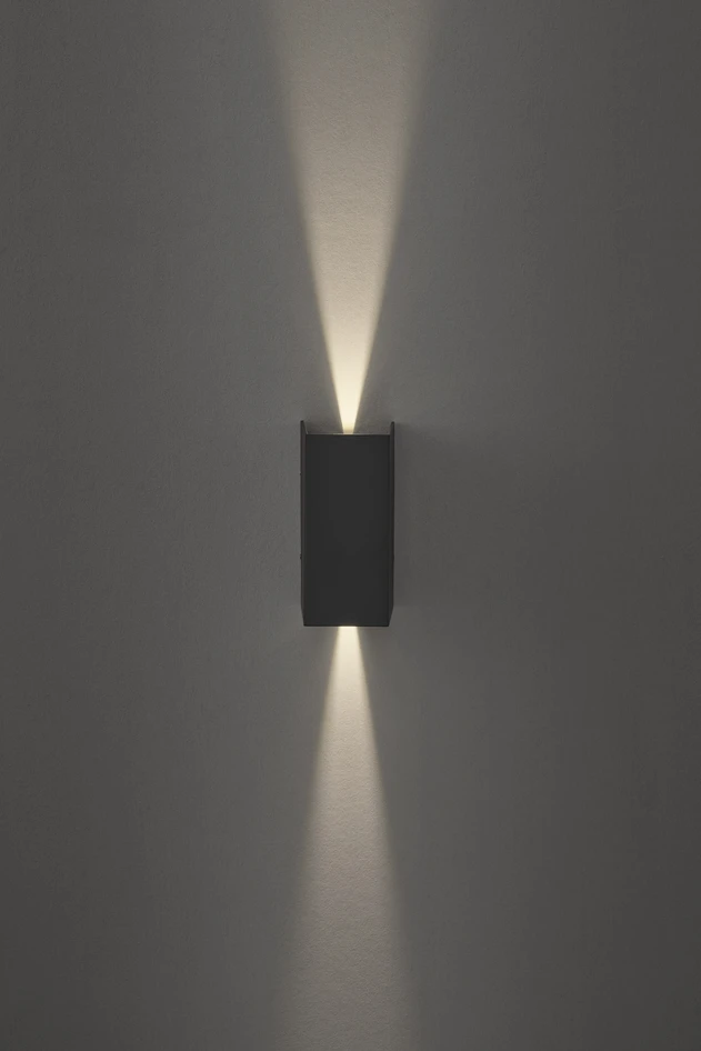Cremona - Utevägglampa, B8 H17 cm - Grå