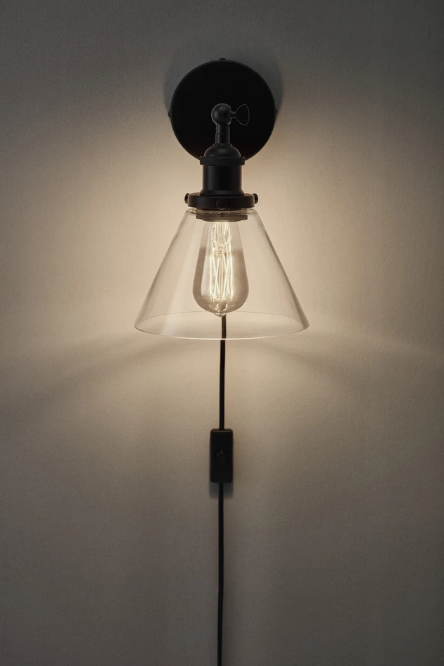 Ture - Vägglampa, B18 H28 cm - Svart