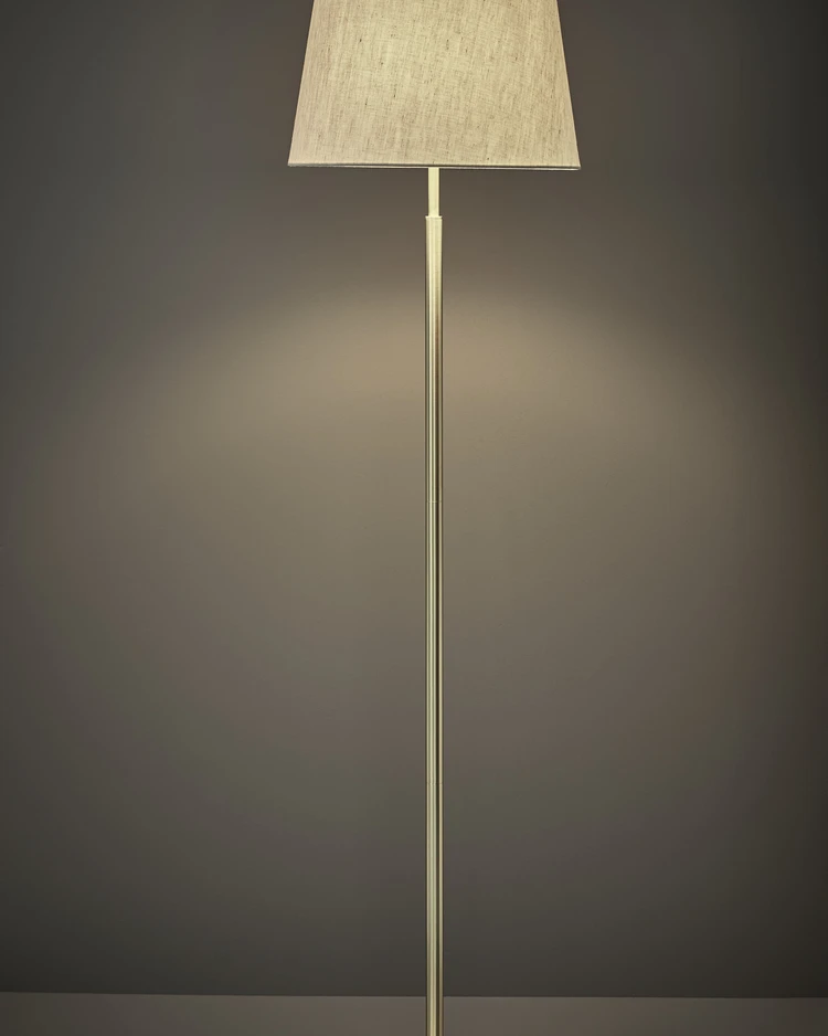 Elna - Golvlampsfot H140,5 Ø24 cm - inspiration