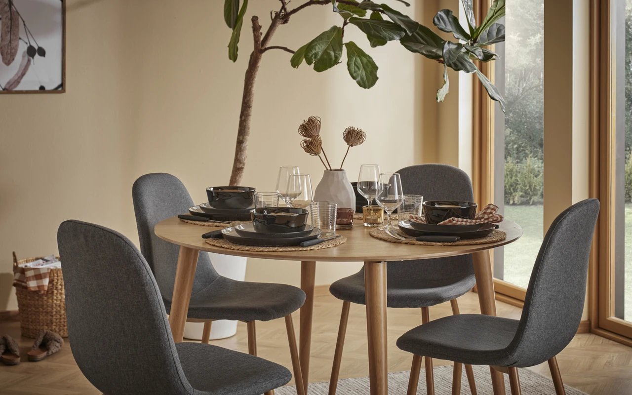 Plaine - Matgrupp med 4 stolar Tracy - inspiration