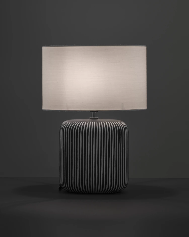 Karro - Bordslampa, H37,5 B15 cm - inspiration