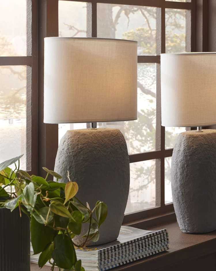 Liam - Bordslampa, H53 B32 cm - inspiration
