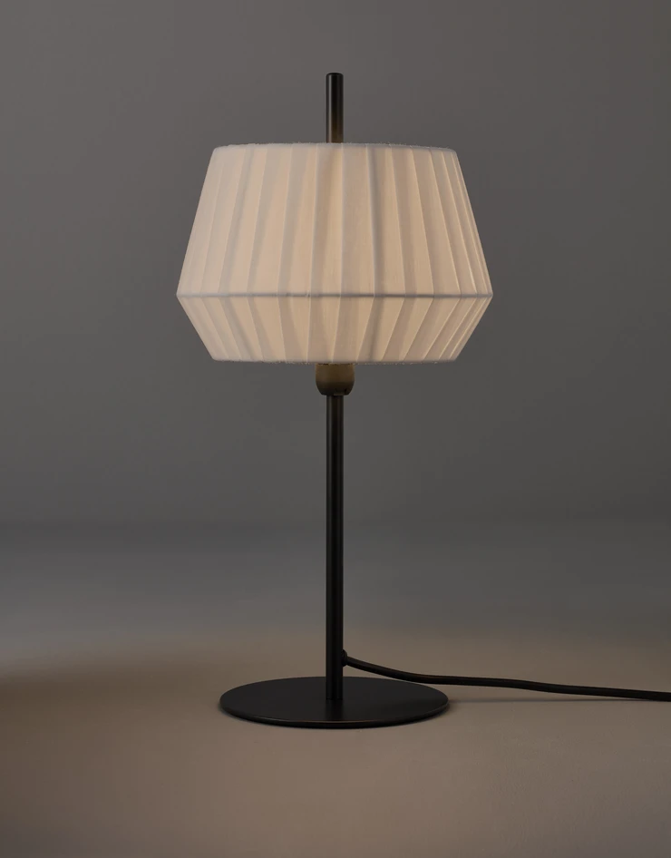 Hedvig - Bordslampa, H42,5 Ø21 cm - Beige