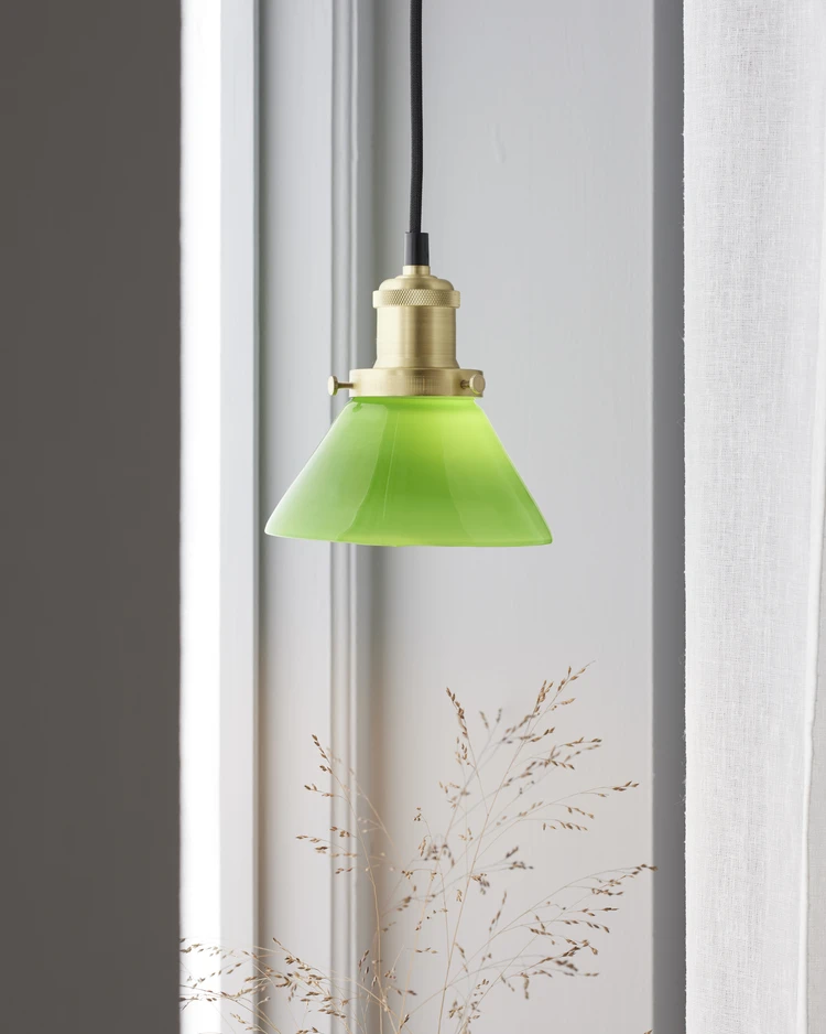 August - Fönsterlampa, H16 Ø15 cm - inspiration