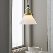 August - Fönsterlampa, H16 Ø15 cm - inspiration