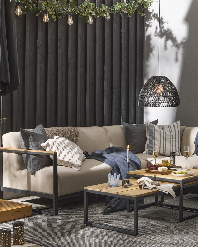 Belmondo - Utesoffa med satsbord - inspiration
