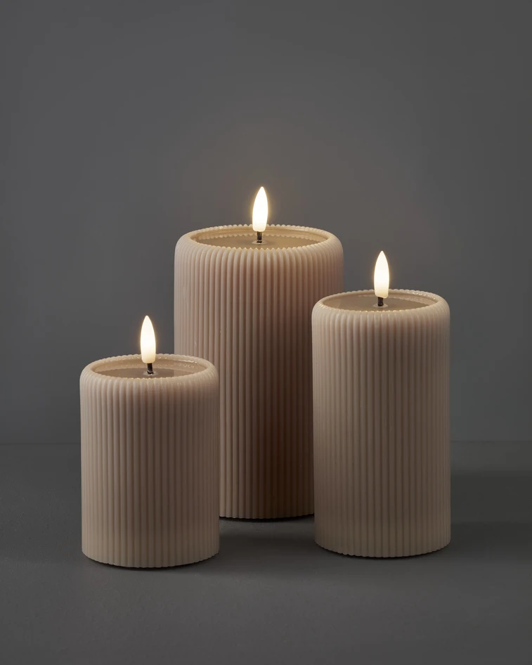 Stråla - LED-ljus, H 10 Ø 7,5 cm, timer - Beige