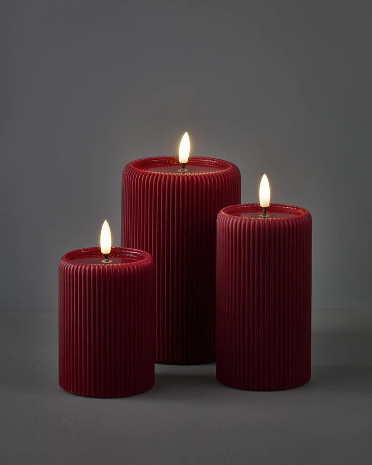 Stråla - LED-ljus, H 13 Ø 7,5 cm, timer - Röd