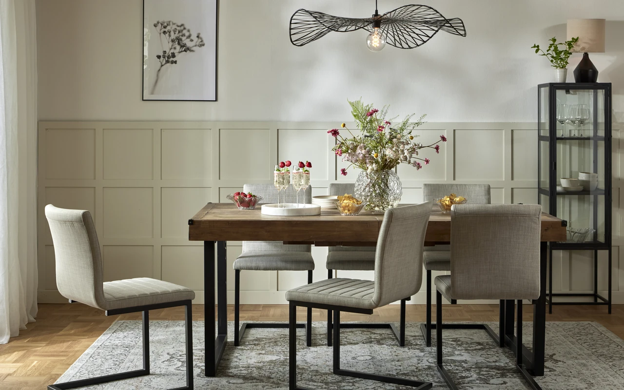 Woodenforge - Matgrupp med 6 stolar Chatham - inspiration