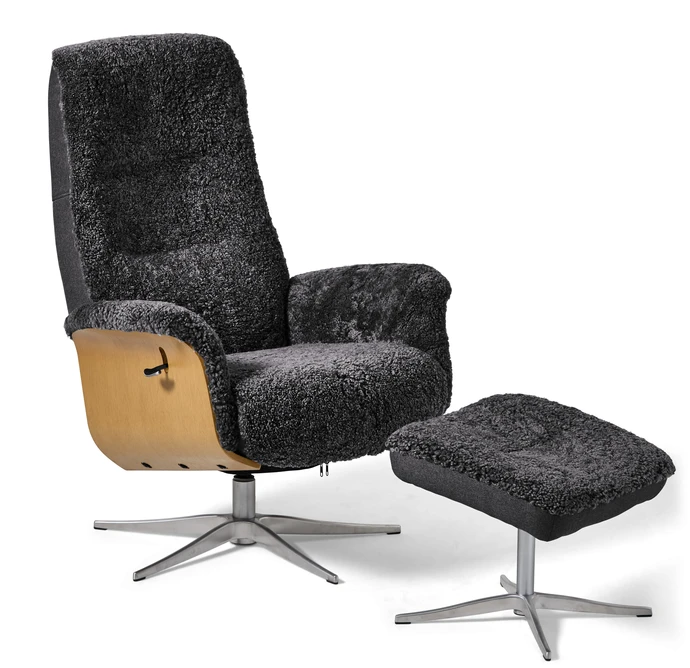 Ullrik, Fåtölj med fotpall