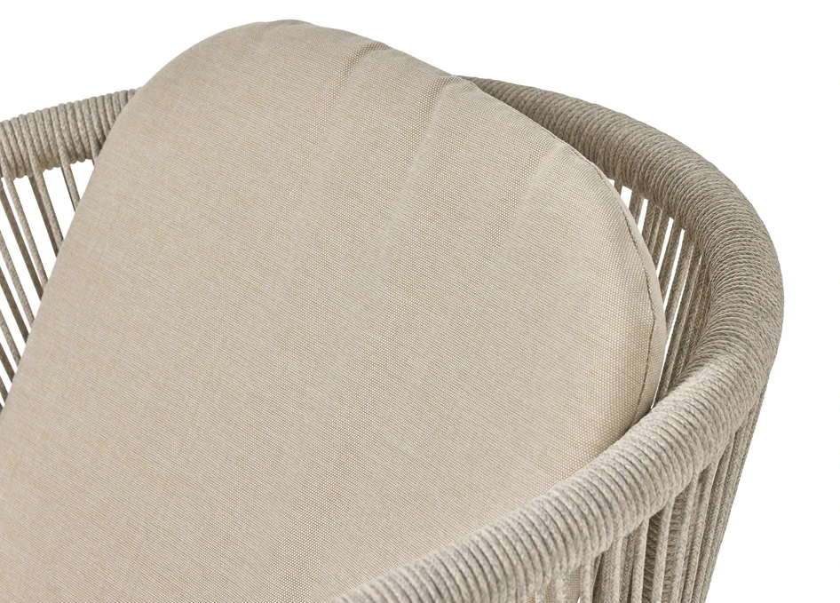Plaza - Utekarmstol - Beige