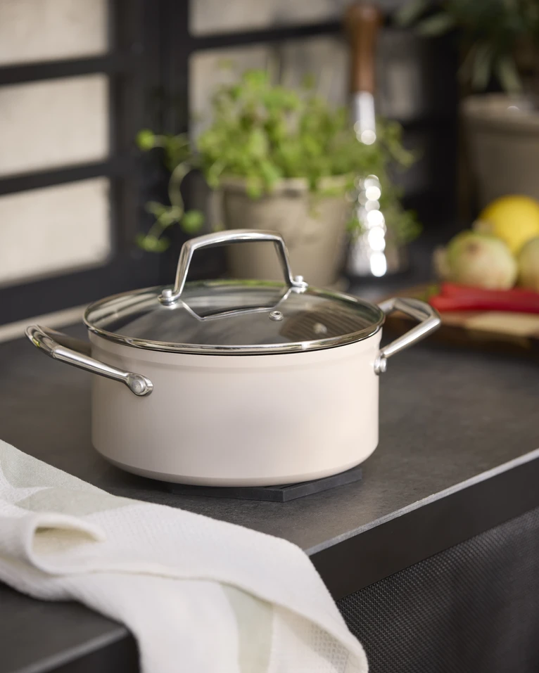 Tareq Taylor Vivian, Gryta, 3,1 liter