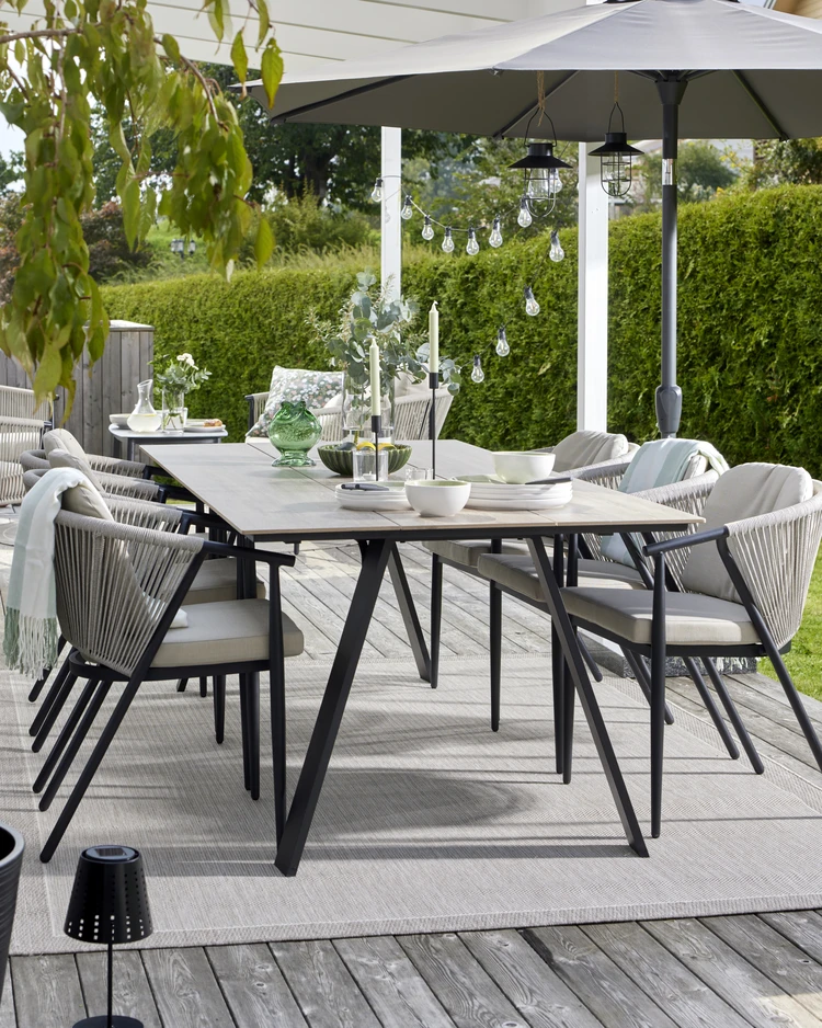 Plaza - Utegrupp med bord och 6 karmstolar - inspiration