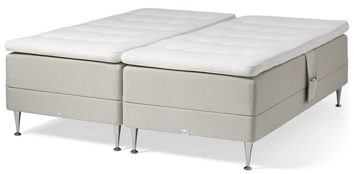 Väderö, Ställbar säng, dubbelsäng med bäddmadrass och metallben