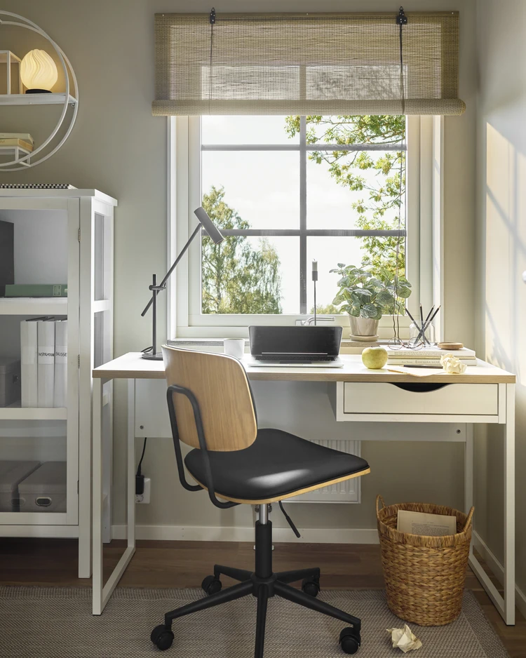 Storm - Bordslampa, H55 B18 cm - inspiration