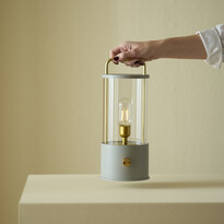 Vinga - Portabel bordslampa, H35 Ø14,5 cm - inspiration