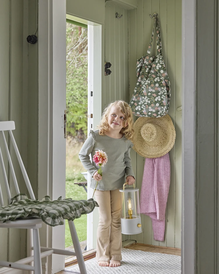 Vinga - Portabel bordslampa, H35 Ø14,5 cm - inspiration