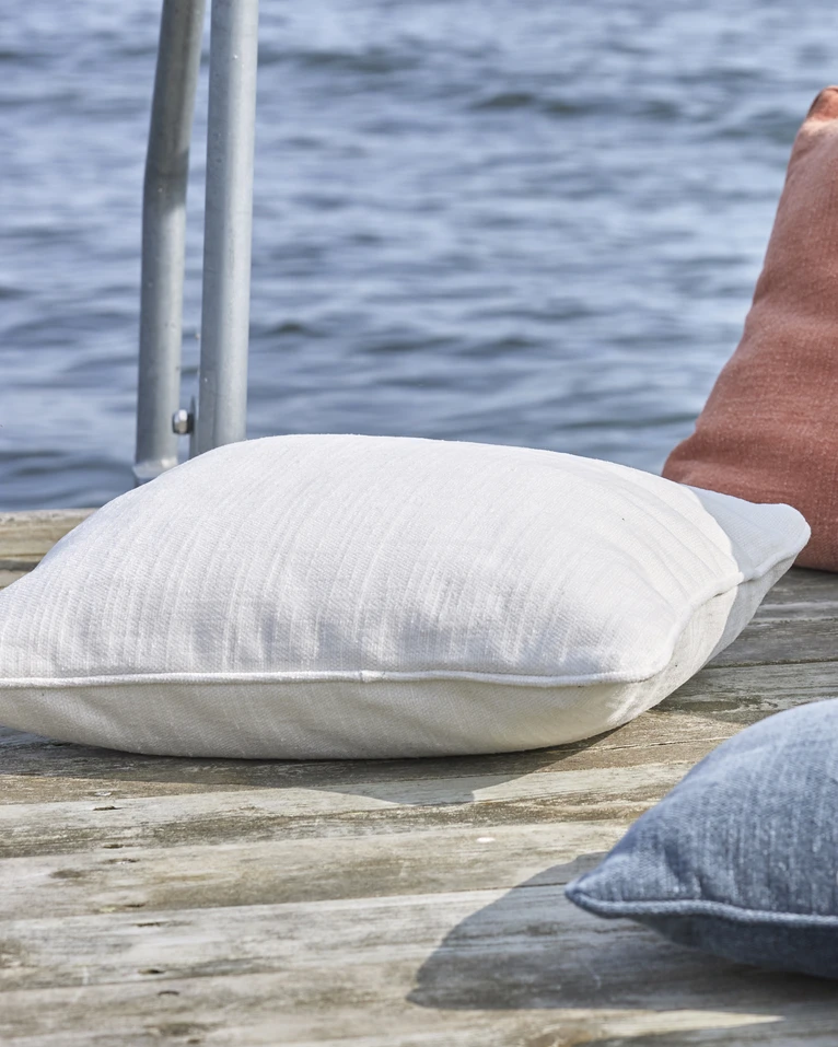 Värmdö, Vattenavvisande utekudde, 45x45 cm