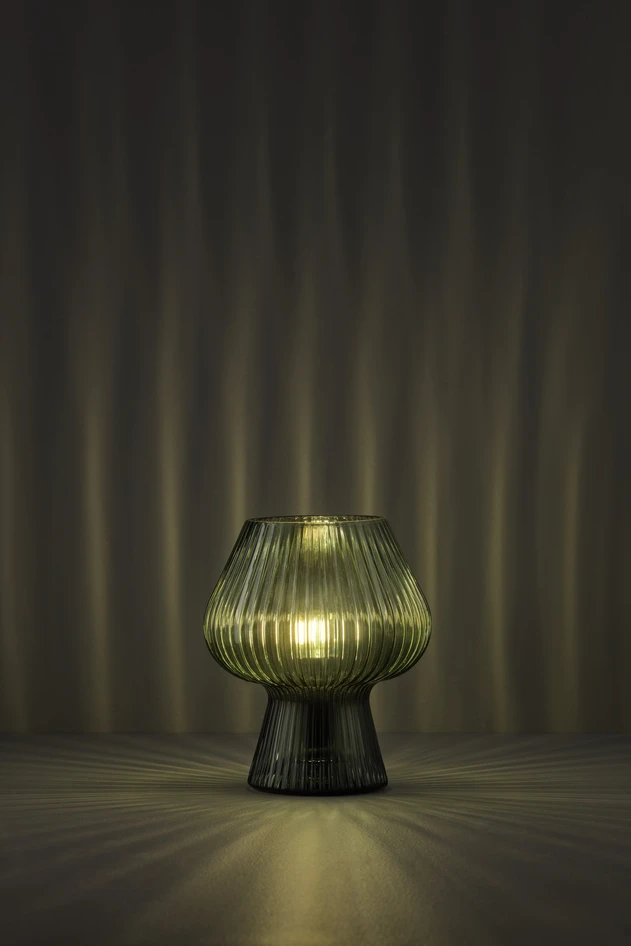 Bobbo - Bordslampa H18 Ø15.5 - Grön