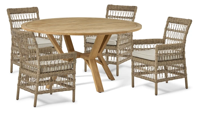 Solhaga/Marbella, Utegrupp med bord och 4 karmstolar