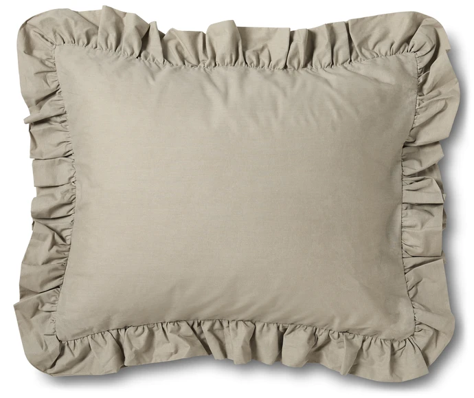 Bridgeport, Örngott i garnfärgad bomull med volang, 50x60 cm