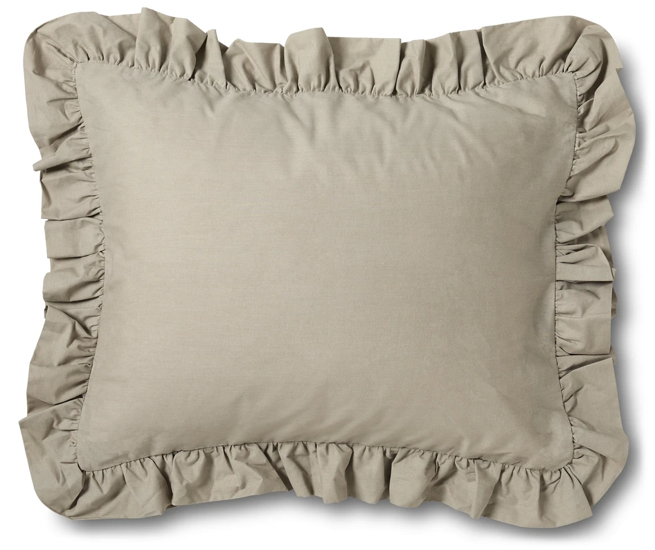 Bridgeport - Örngott i garnfärgad bomull med volang, 50x60 cm - Beige