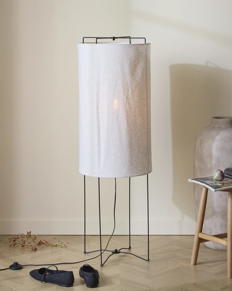 Hilma - Golvlampa, H120 Ø40 cm - inspiration