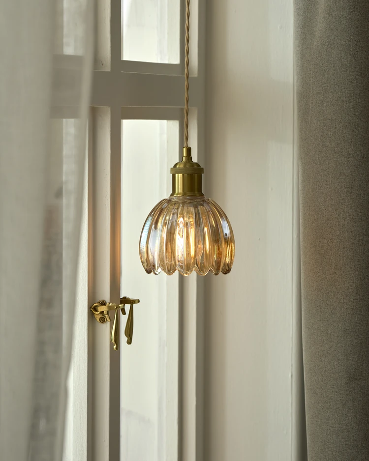 Filippa - Fönsterlampa H17 Ø12 cm - inspiration