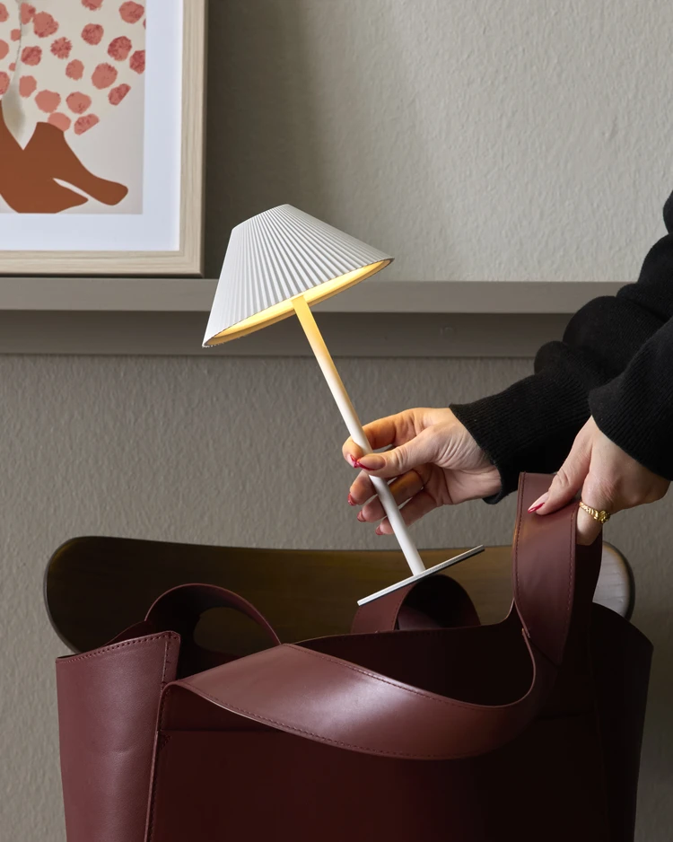 Ivy - Portabel bordslampa H28 Ø14,5 cm - inspiration