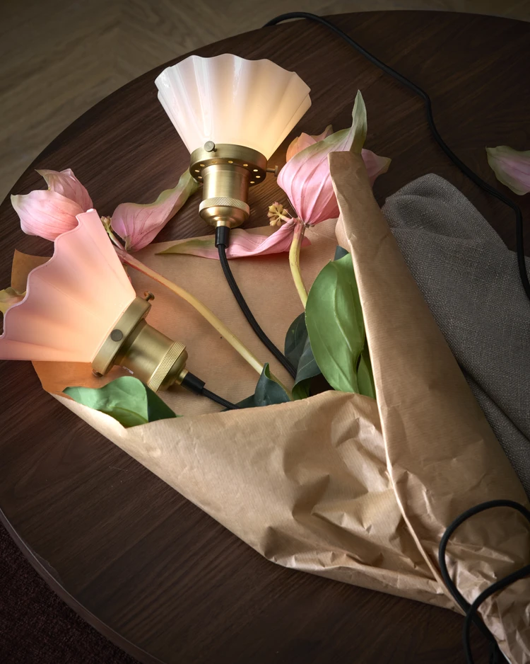 August - Fönsterlampa, H16 Ø15 cm - inspiration