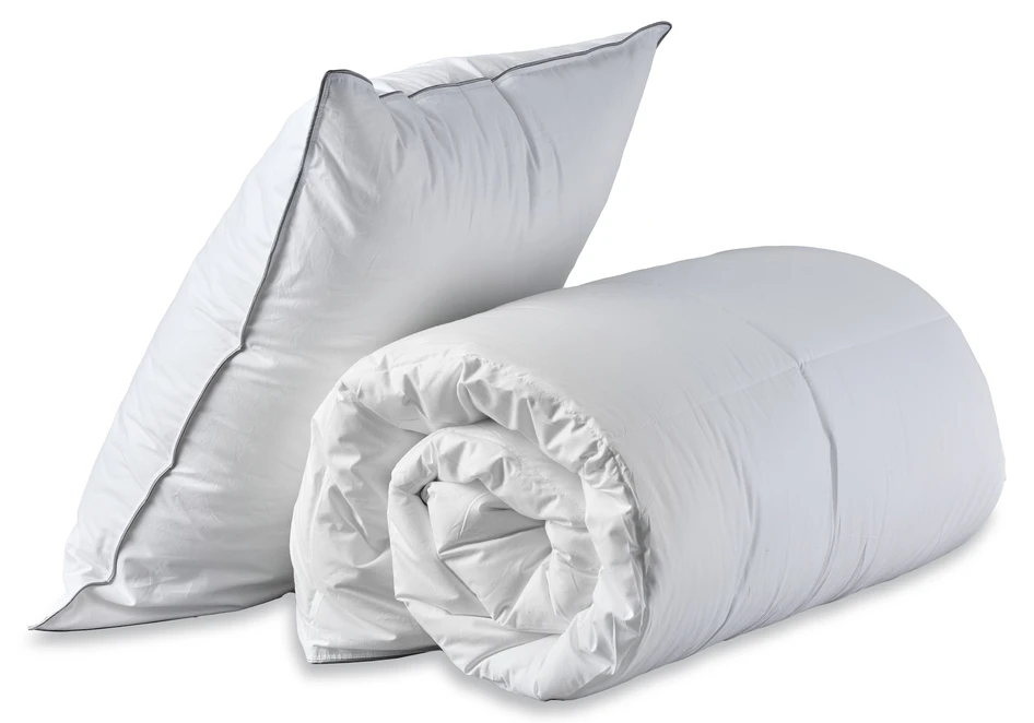 Saltvik - Täcke och huvudkudde, medelvarmt/höjd mellan - Vit