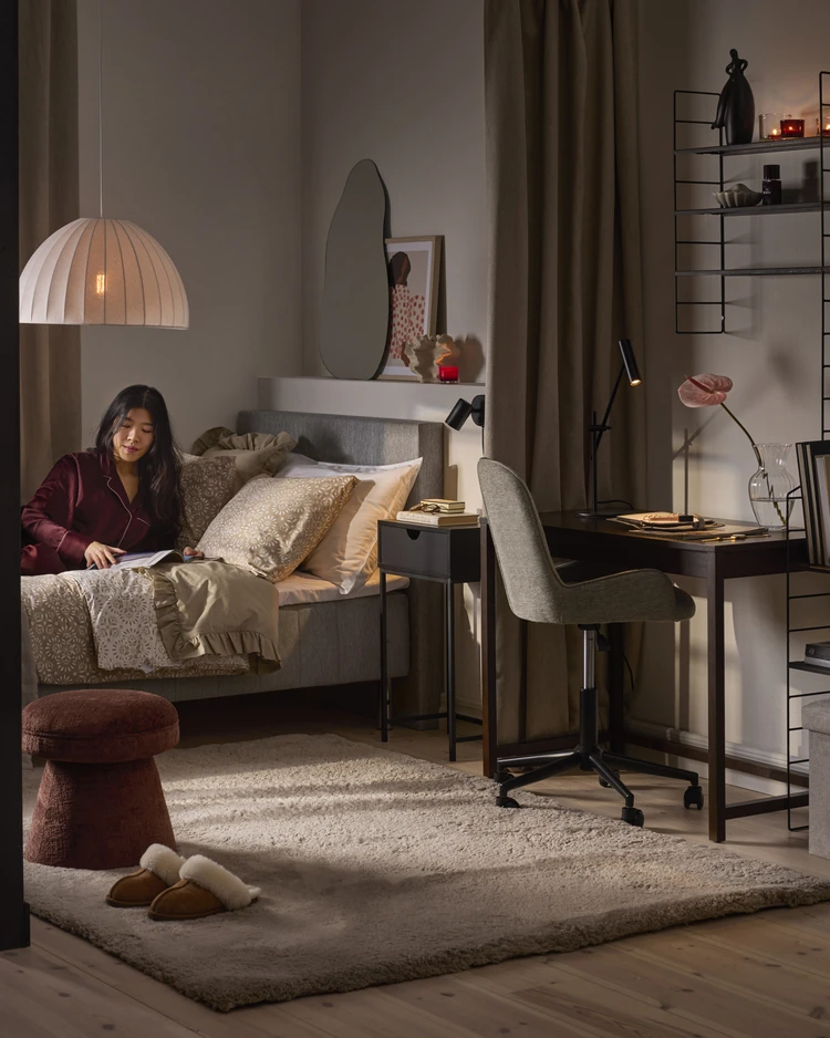 Plint - Sängbord med 1 låda, 40x28,5x70 cm - inspiration