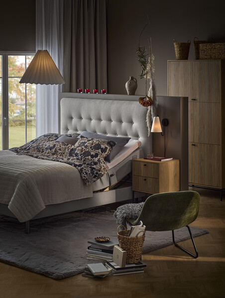 Roma Family - Ställbar säng, dubbelsäng med bäddmadrass och sänggavel pikerad, B 160-180 - inspiration