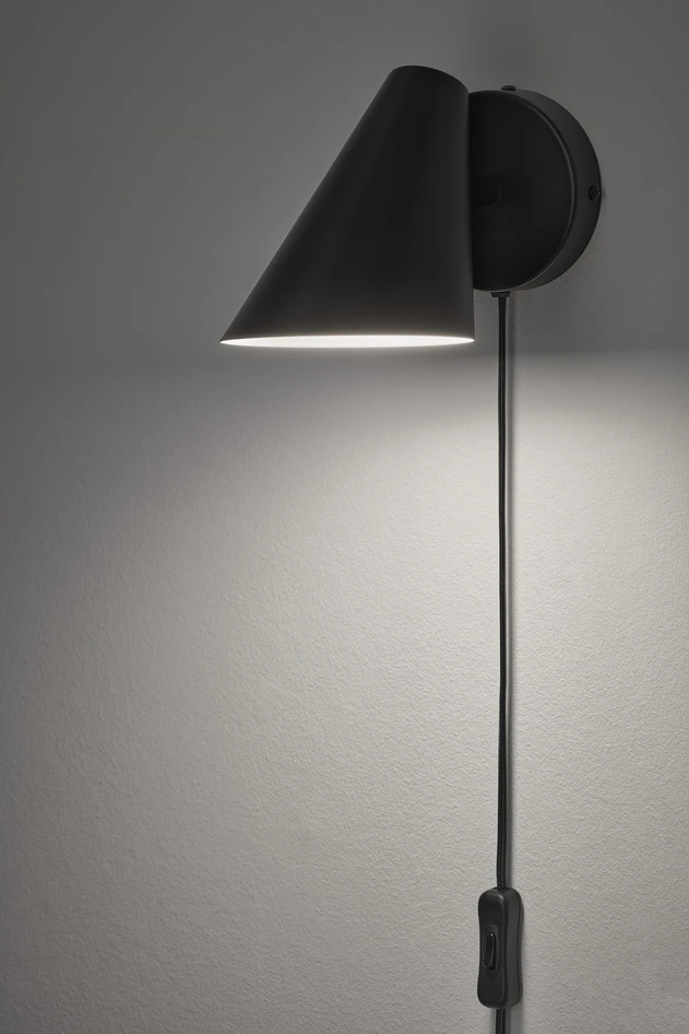 Valdemar - Vägglampa L22 B10 H13,5 cm - Svart