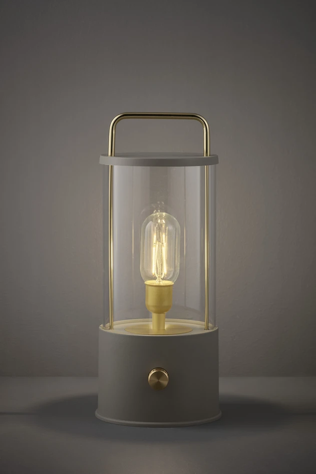 Vinga - Portabel bordslampa, H35 Ø14,5 cm - Beige