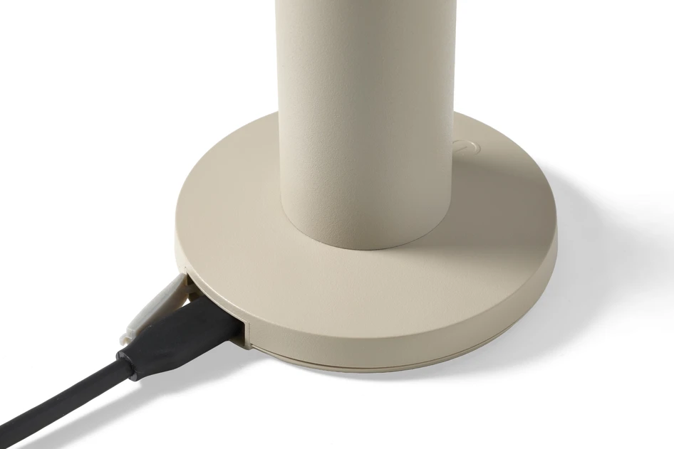 Kevin - Solcellsbelysning H22 Ø13 cm - Beige