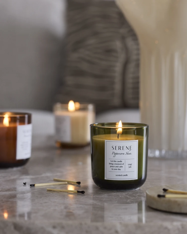 Serene - Doftljus, Peppercorn Shea, brinntid 30 h, 120 gr - inspiration